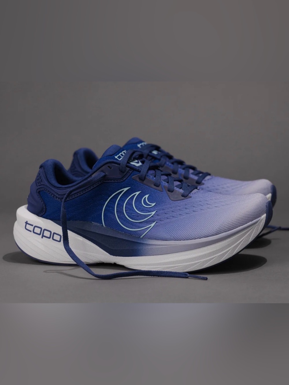 Topo Athletic Phantom 4 Women’s Running Shoes Purple Blue Size 7.5 Wide
